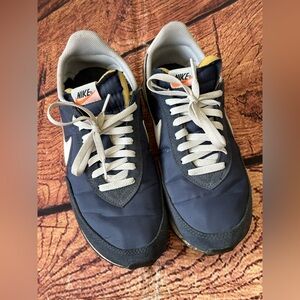 Nike Men's Navy and White Sneakers